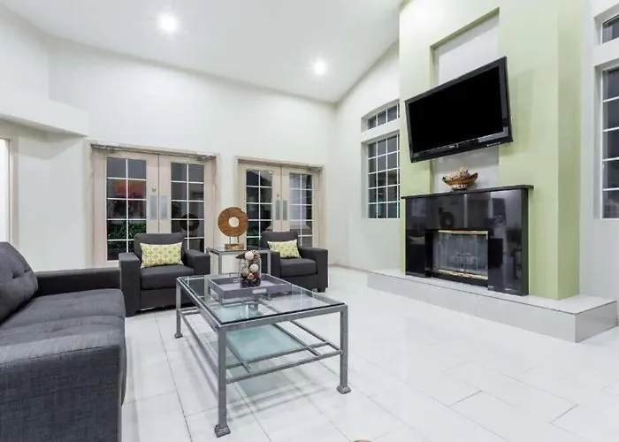 2 Bd 1 Ba Lux2 Apartment Chandler