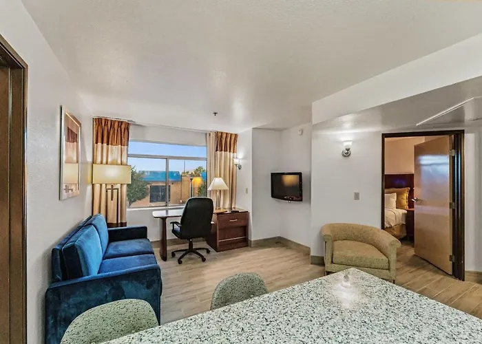 2 Bd 1 Ba Lux2 Chandler
